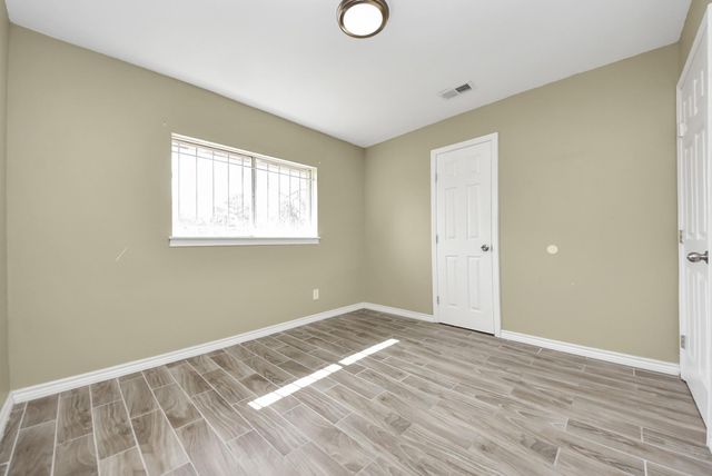 5702 Yorkwood Street, Houston, TX 77016