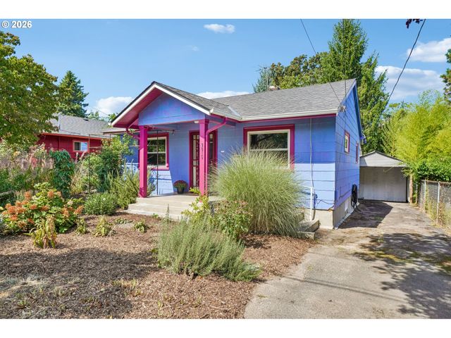 9015 Ne HUMBOLDT St, Portland, OR 97220
