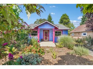 9015 Ne HUMBOLDT St, Portland, OR 97220