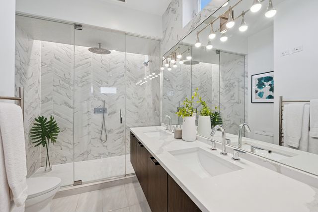 2237 N Hoyne Avenue 3N, Chicago, IL 60647