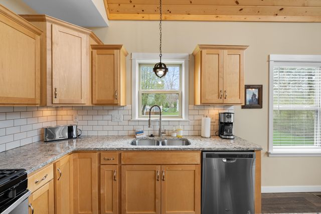 7238 Miami Avenue, South Haven, MI 49090
