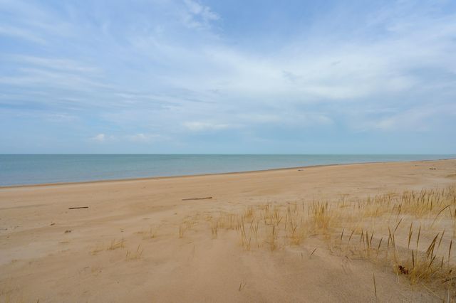 7238 Miami Avenue, South Haven, MI 49090