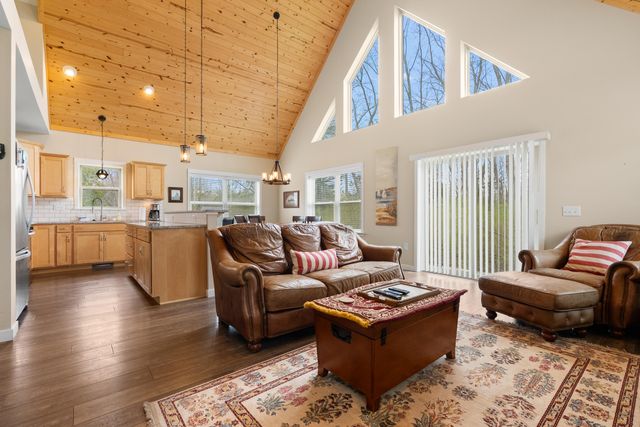 7238 Miami Avenue, South Haven, MI 49090