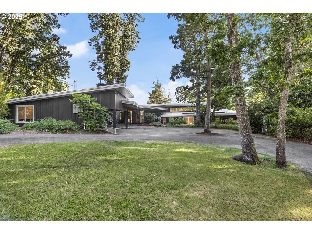2606 SPRING Blvd, Eugene, OR 97403
