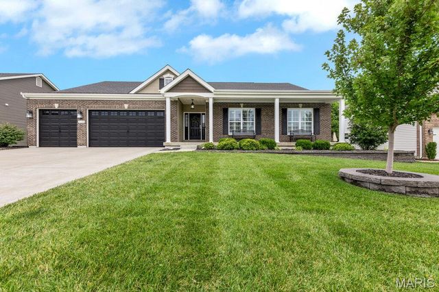 115 Hannahs Mill Drive, Lake St Louis, MO 63367