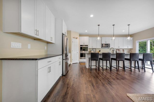 115 Hannahs Mill Drive, Lake St Louis, MO 63367
