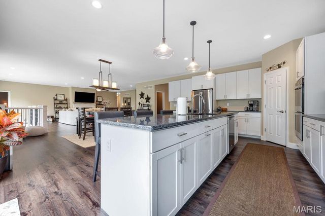 115 Hannahs Mill Drive, Lake St Louis, MO 63367