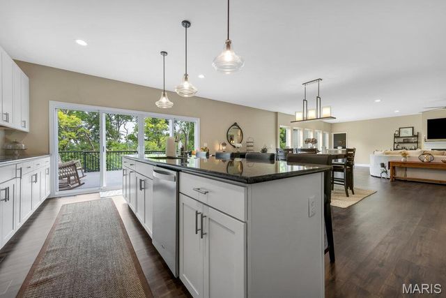 115 Hannahs Mill Drive, Lake St Louis, MO 63367
