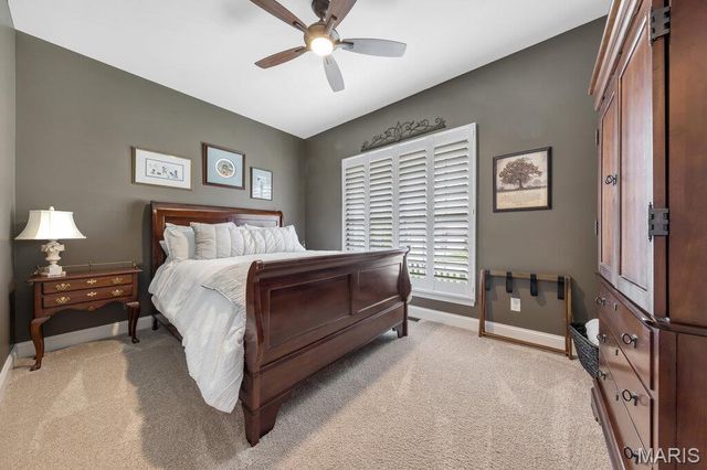 115 Hannahs Mill Drive, Lake St Louis, MO 63367