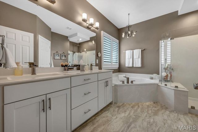 115 Hannahs Mill Drive, Lake St Louis, MO 63367