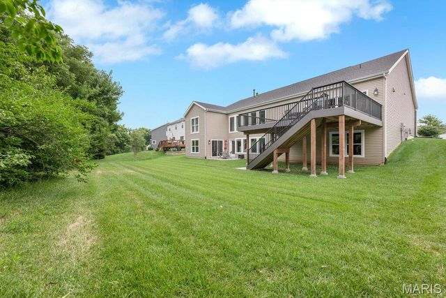 115 Hannahs Mill Drive, Lake St Louis, MO 63367