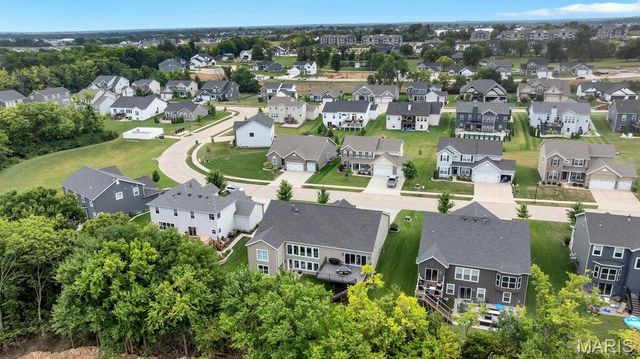 115 Hannahs Mill Drive, Lake St Louis, MO 63367