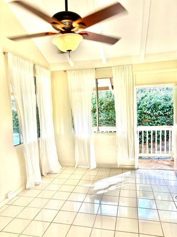 12 Upper Kimo Dr, Kula, HI 96790