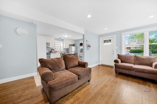 12908 S Peoria Street, Chicago, IL 60643