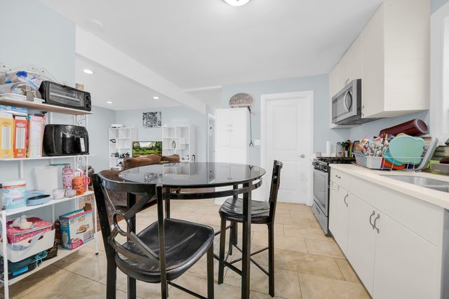 12908 S Peoria Street, Chicago, IL 60643