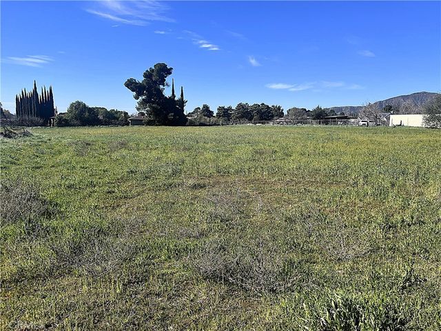 10885 Jonathan, Cherry Valley, CA 92223