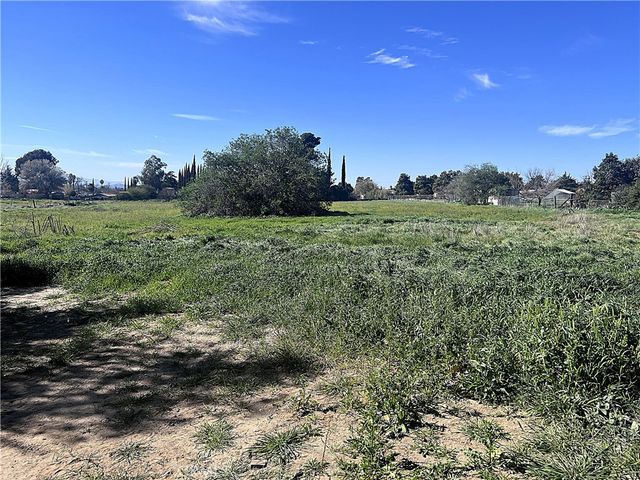 10885 Jonathan, Cherry Valley, CA 92223