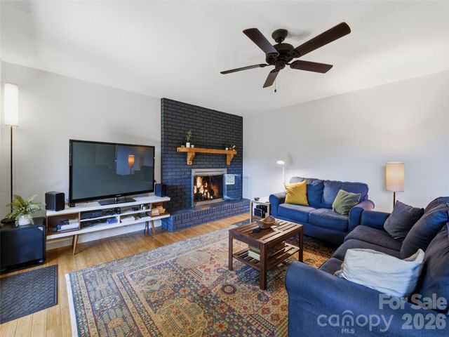 460 Speedwell Acres Road, Cullowhee, NC 28723