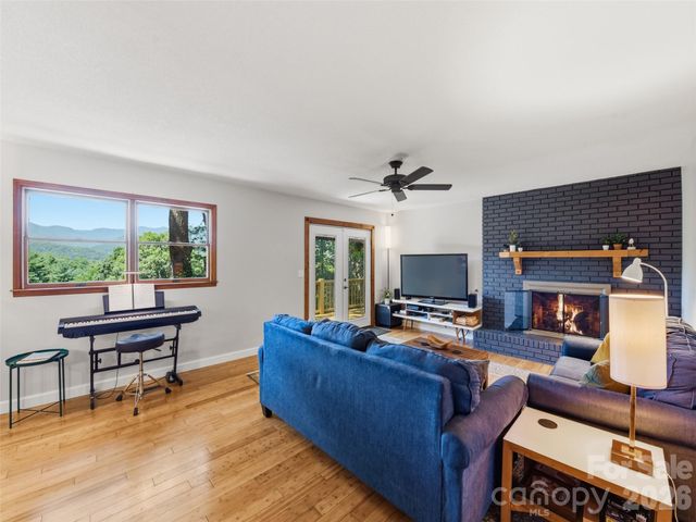 460 Speedwell Acres Road, Cullowhee, NC 28723