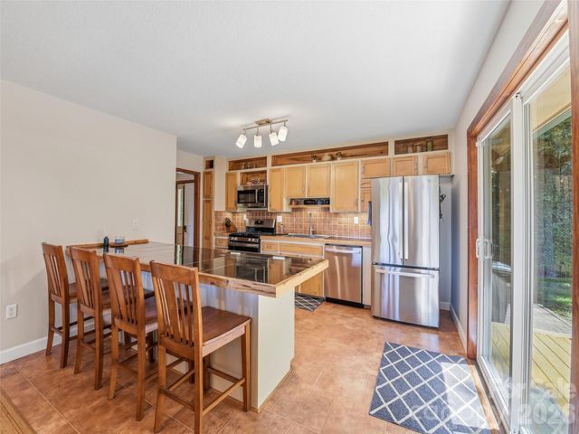460 Speedwell Acres Road, Cullowhee, NC 28723