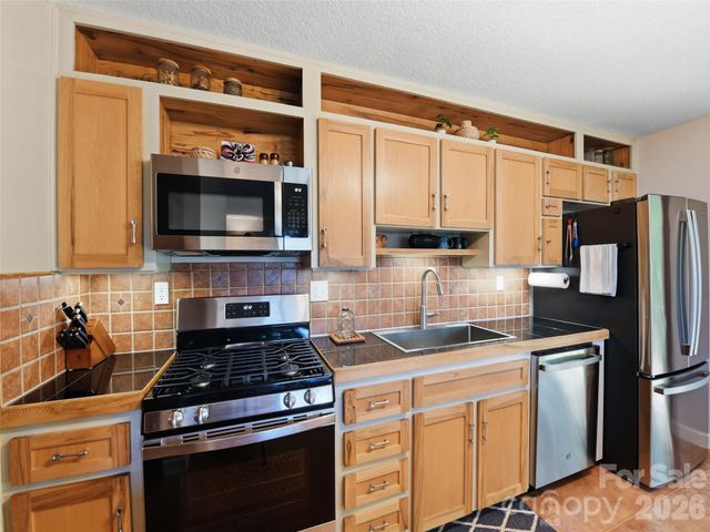 460 Speedwell Acres Road, Cullowhee, NC 28723