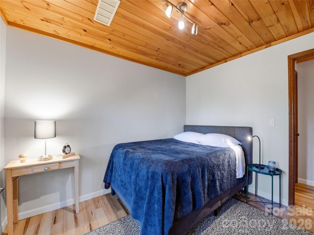 460 Speedwell Acres Road, Cullowhee, NC 28723