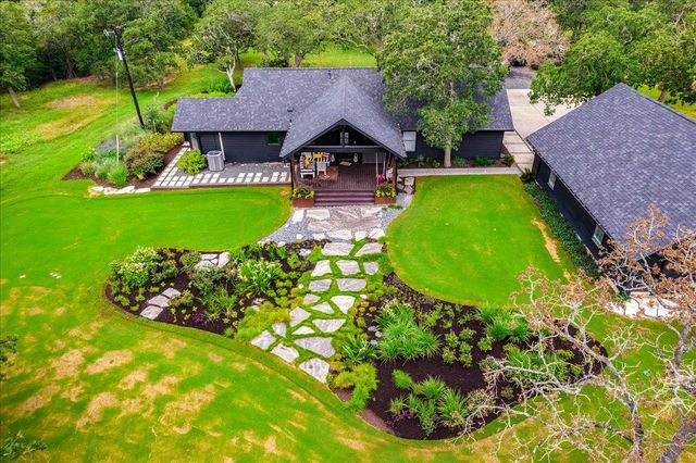 160 Shady Oaks DR, Dale, TX 78616