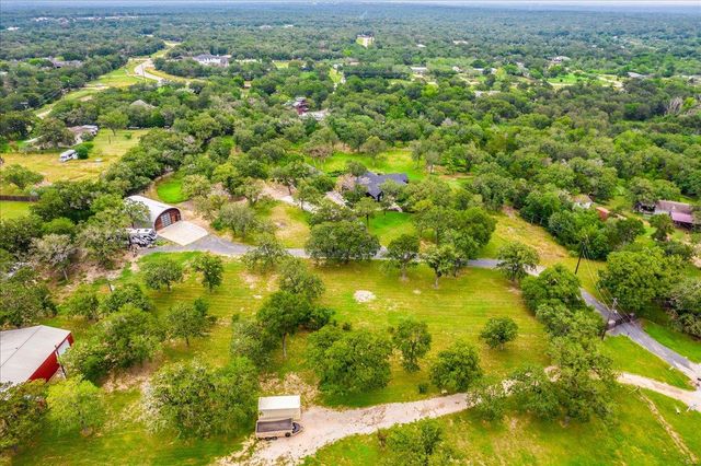 160 Shady Oaks DR, Dale, TX 78616