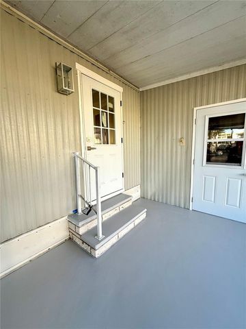 15071 RIALTO AVENUE, Brooksville, FL 34613