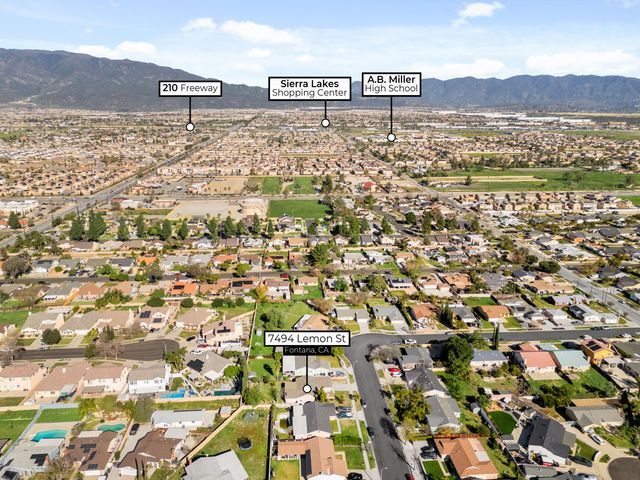 7494 Lemon Street, Fontana, CA 92335