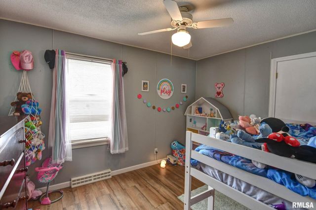 1311 W Main Cross Street, Taylorville, IL 62568