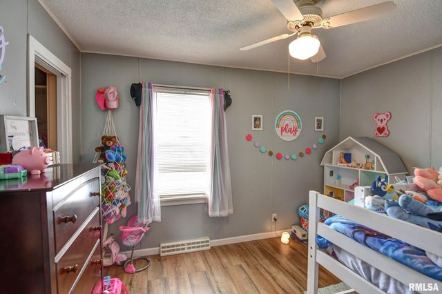 1311 W Main Cross Street, Taylorville, IL 62568