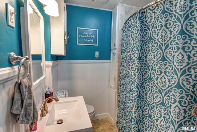 1311 W Main Cross Street, Taylorville, IL 62568