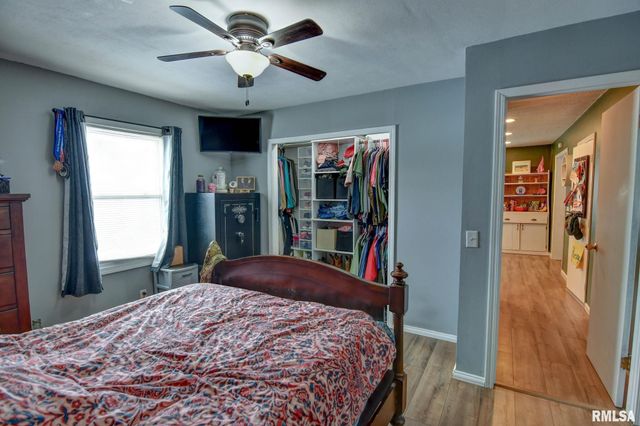 1311 W Main Cross Street, Taylorville, IL 62568