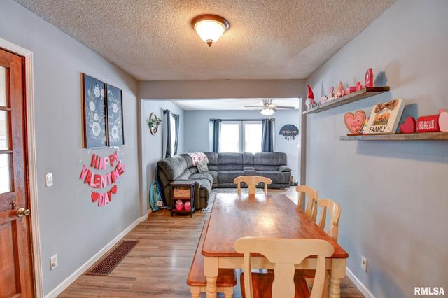 1311 W Main Cross Street, Taylorville, IL 62568