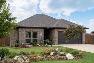2112 Cole Street, Mabank, TX 75147