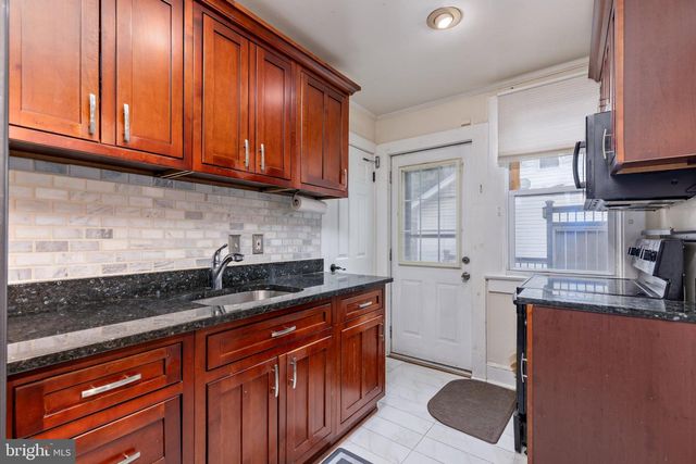 4007 BUNKER HILL RD, Brentwood, MD 20722