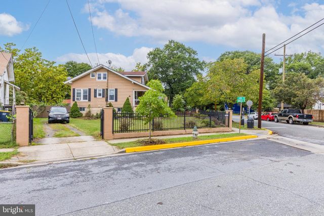 4007 BUNKER HILL RD, Brentwood, MD 20722