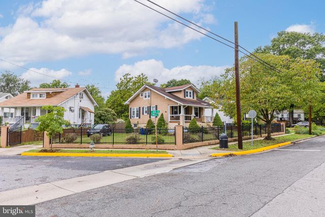 4007 BUNKER HILL RD, Brentwood, MD 20722