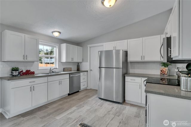 12818 Prairie Ridge Drive E, Bonney Lake, WA 98391