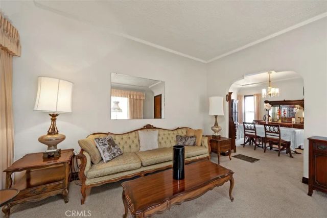 1847 W 68th, Los Angeles, CA 90047