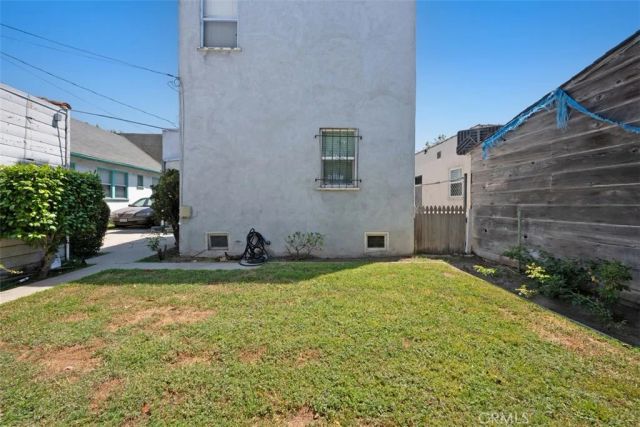 1847 W 68th, Los Angeles, CA 90047