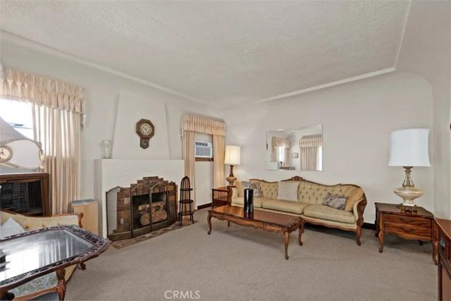 1847 W 68th, Los Angeles, CA 90047