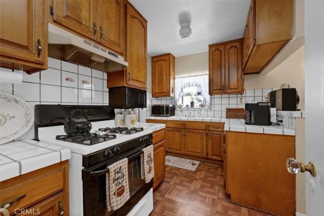 1847 W 68th, Los Angeles, CA 90047