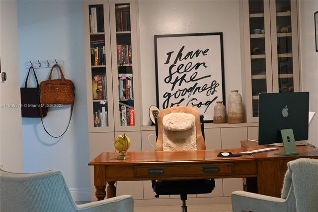 14229 Stirrup Ln, Wellington, FL 33414