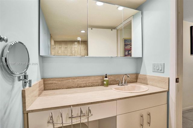 1201 S Ocean Dr 604N, Hollywood, FL 33019