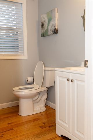 129 Quinapoxet Street, Holden, MA 01522