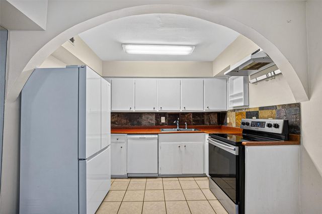 3930 W Alabama Street 8, Houston, TX 77027