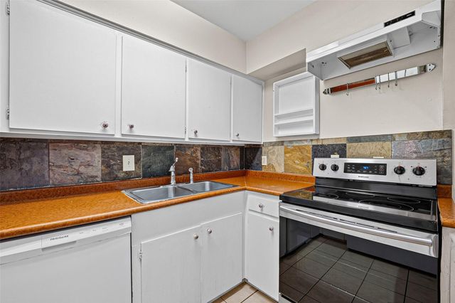 3930 W Alabama Street 8, Houston, TX 77027