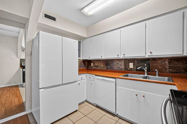 3930 W Alabama Street 8, Houston, TX 77027